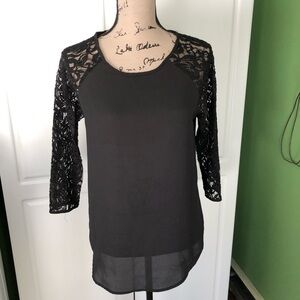 💚One Clothing black top